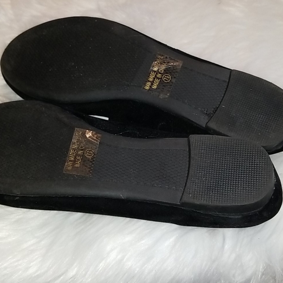 👣REFRESH❤️🧡 Stacy-02 Black Faux Suede Chain Detail🧡❤️ - Picture 9 of 13